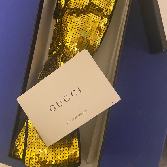 Gucci Accessories - Gorgeous Gucci Sequin Headband! 💫